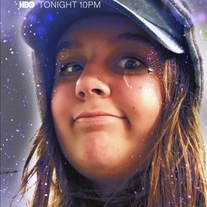 Meet your Posher, Chloe